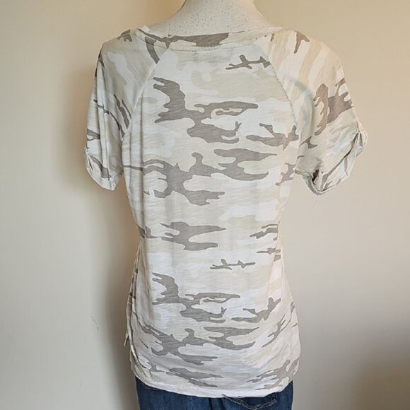 Camouflage V-Neck Women Top - Picture 3 of 4
